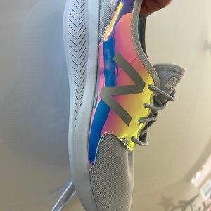 New shoes. No box. Ordered wrong size and did not realize until box gone.